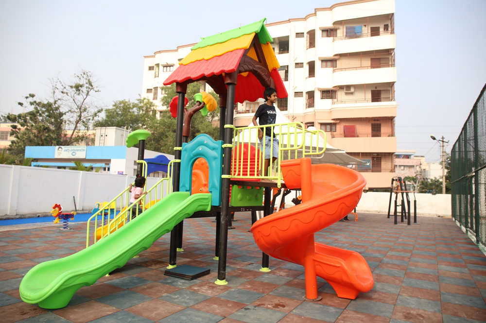 Dayal sports Flooring in India